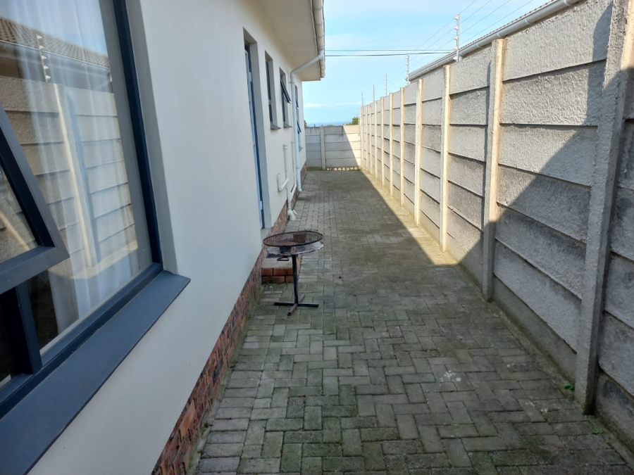 3 Bedroom Property for Sale in Gonubie Eastern Cape